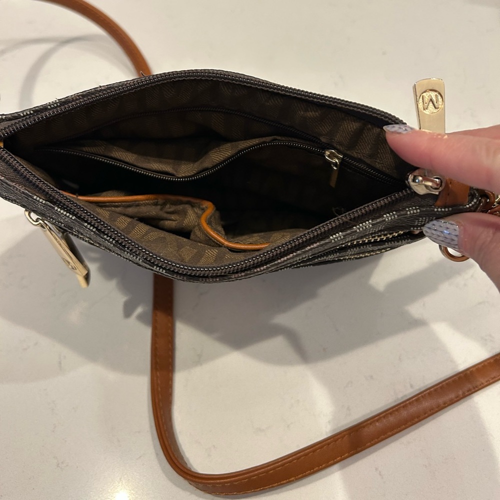 Small crossbody bag - Picture 3 of 4